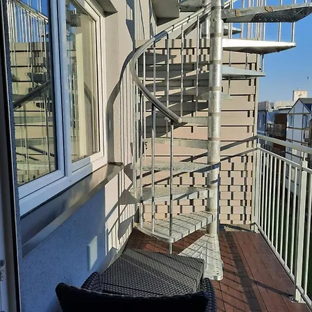 Nadmorski Bursztyn - Dębina * Debina (Ustka)