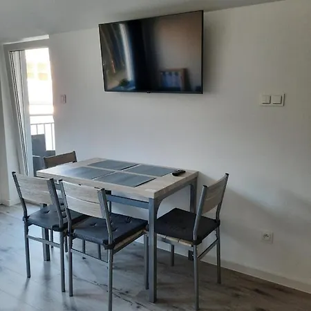 Nadmorski Bursztyn - Dębina Apartament *