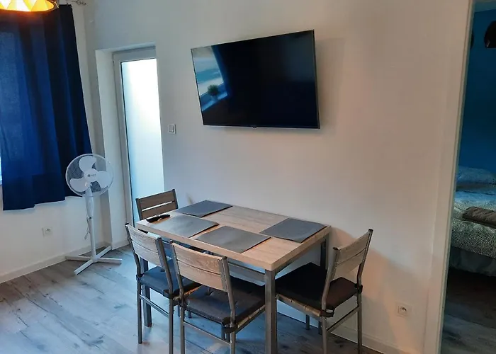 Nadmorski Bursztyn - Debina Debina (Ustka)